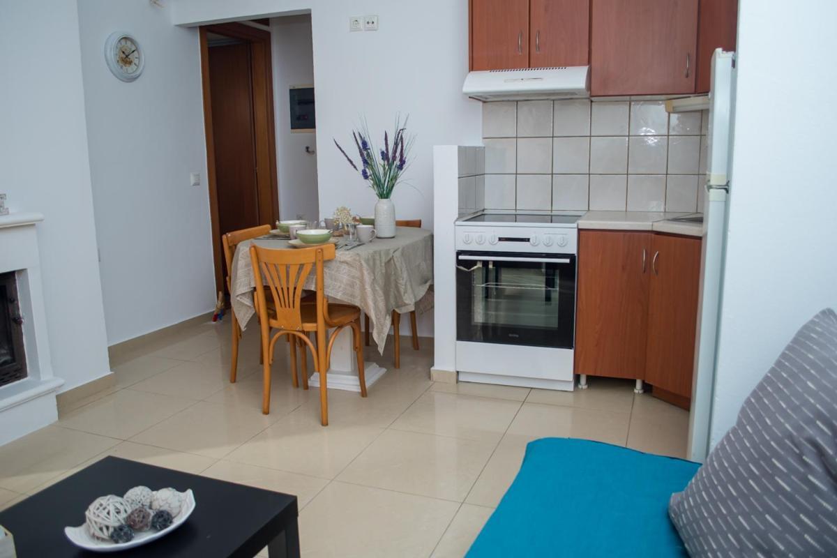 Sun By The Sea 2 Appartement Agia Pelagia  Buitenkant foto
