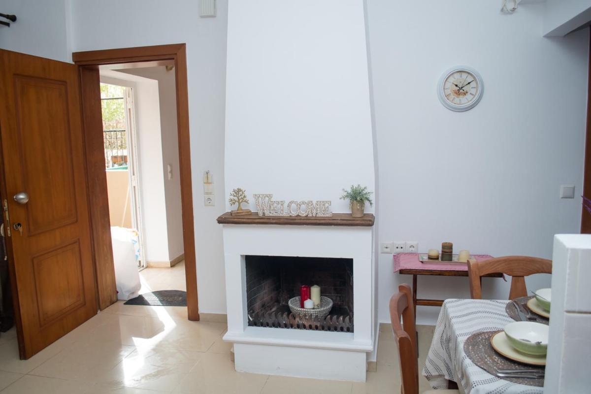 Sun By The Sea 2 Appartement Agia Pelagia  Buitenkant foto