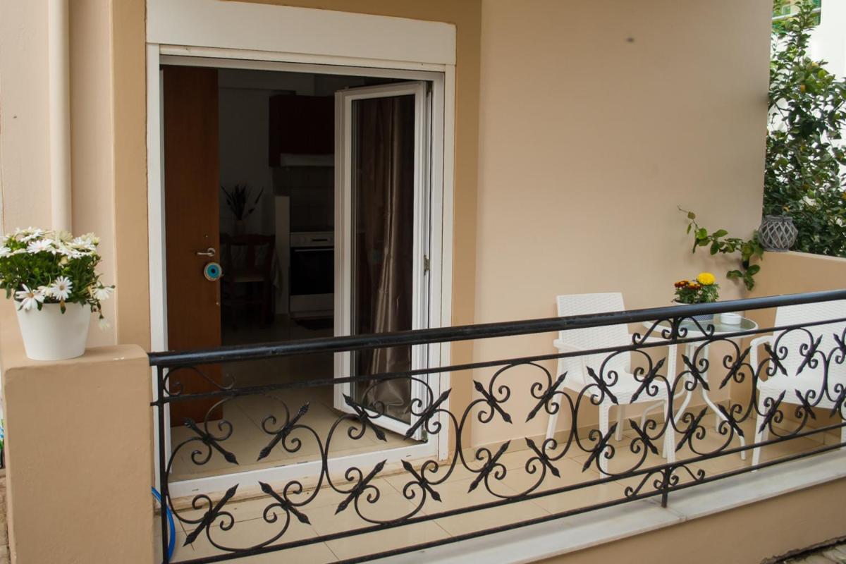 Sun By The Sea 2 Appartement Agia Pelagia  Buitenkant foto