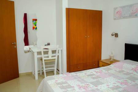 Sun By The Sea 2 Appartement Agia Pelagia  Buitenkant foto