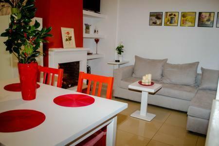 Sun By The Sea 2 Appartement Agia Pelagia  Buitenkant foto